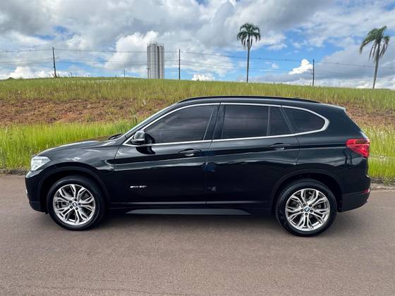 BMW X1 2.0 16V TURBO ACTIVEFLEX SDRIVE20I 4P AUTOMÁTICO BMW X1 2.0 16V TURBO ACTIVEFLEX SDRIVE20I 4P AUTOMÁTICO